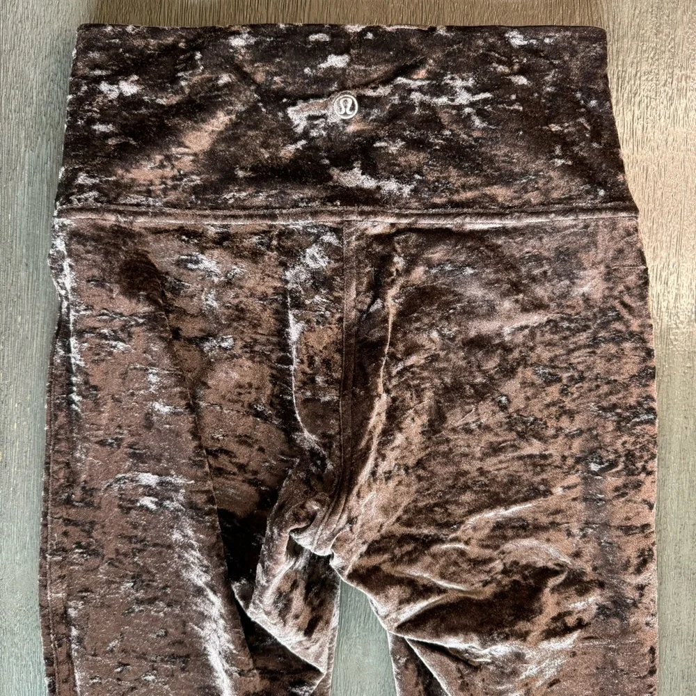 Lululemon Crushed Velvet Brown Wunder Under Leggings 6